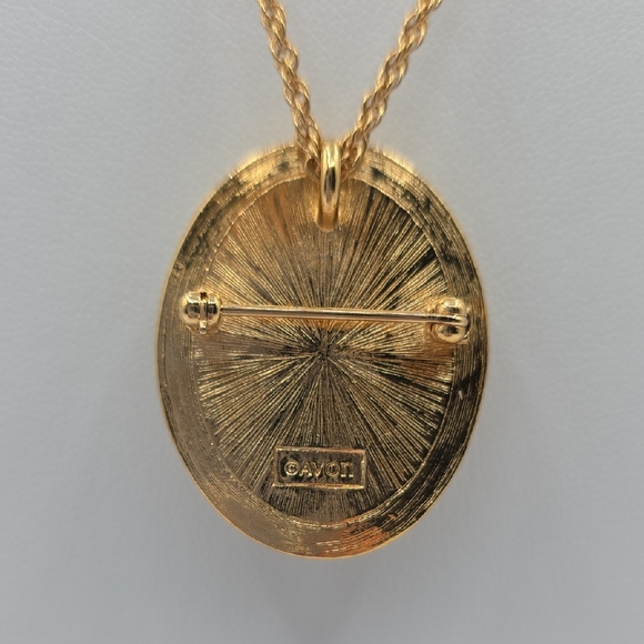 Avon Gold Cameo Pendant Necklace And Pin - Picture 6 of 11